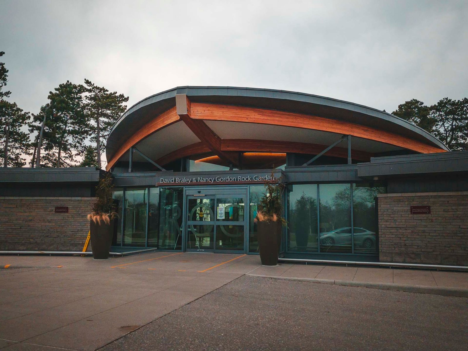 Royal botanical gardens entrance