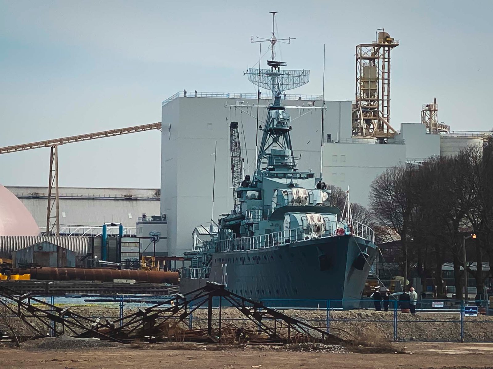 The HMCS Haida sitting in dock on the Hamilton Harbour
